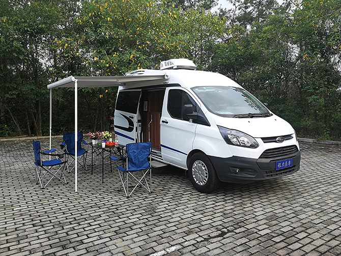 福特新全順中軸中頂B型房車(chē)
